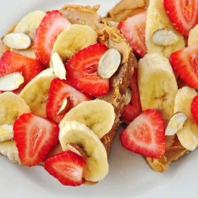 Peanut Butter, Strawberry & Banana Toast